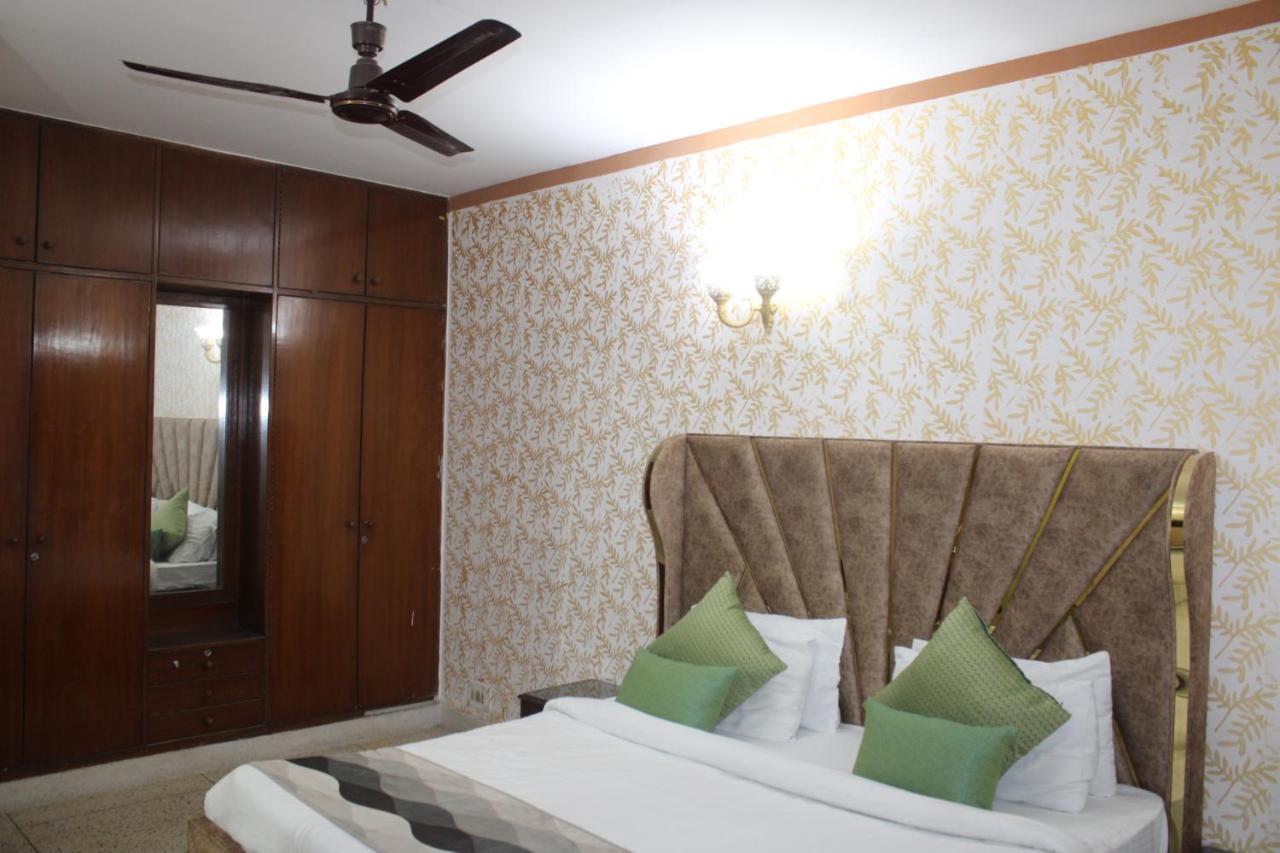 Awasthi Kozi Stays B&B - Closest To Vfs New Delhi Bagian luar foto